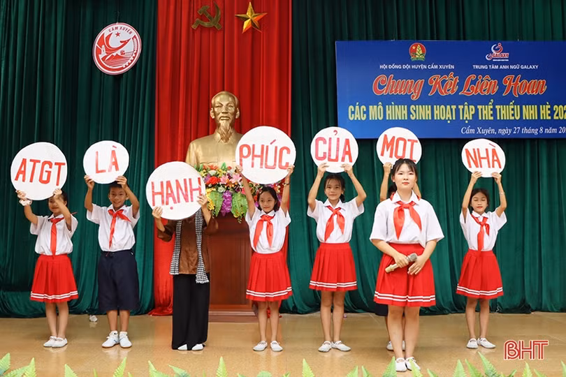 Sôi nổi liên hoan các mô hình sinh hoạt tập thể thiếu nhi hè ở Cẩm Xuyên