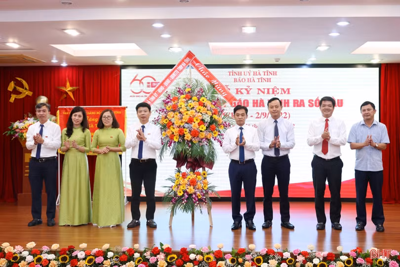 Lời cảm ơn của Báo Hà Tĩnh nhân kỷ niệm 60 năm ngày ra số đầu