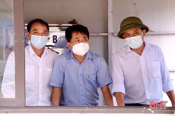 Chủ động phòng chống dịch đậu mùa khỉ tại Cửa khẩu Quốc tế Cầu Treo