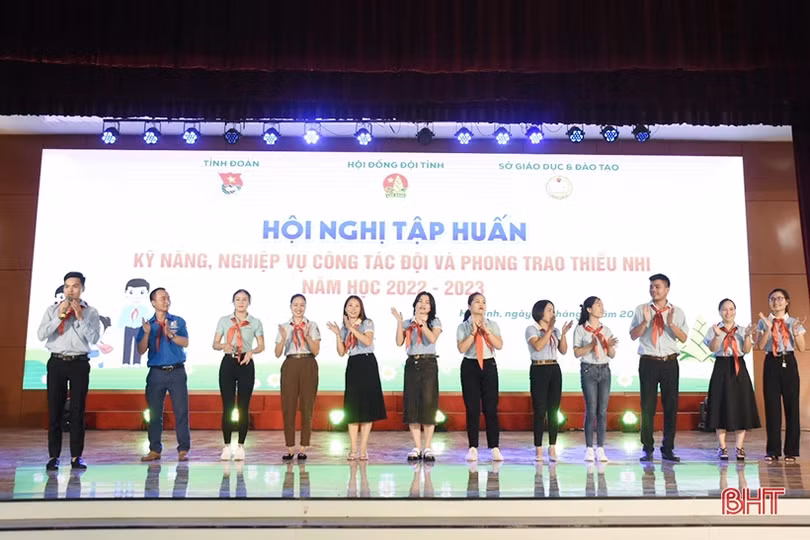 Tập huấn kỹ năng, nghiệp vụ cho giáo viên làm tổng phụ trách Đội Hà Tĩnh