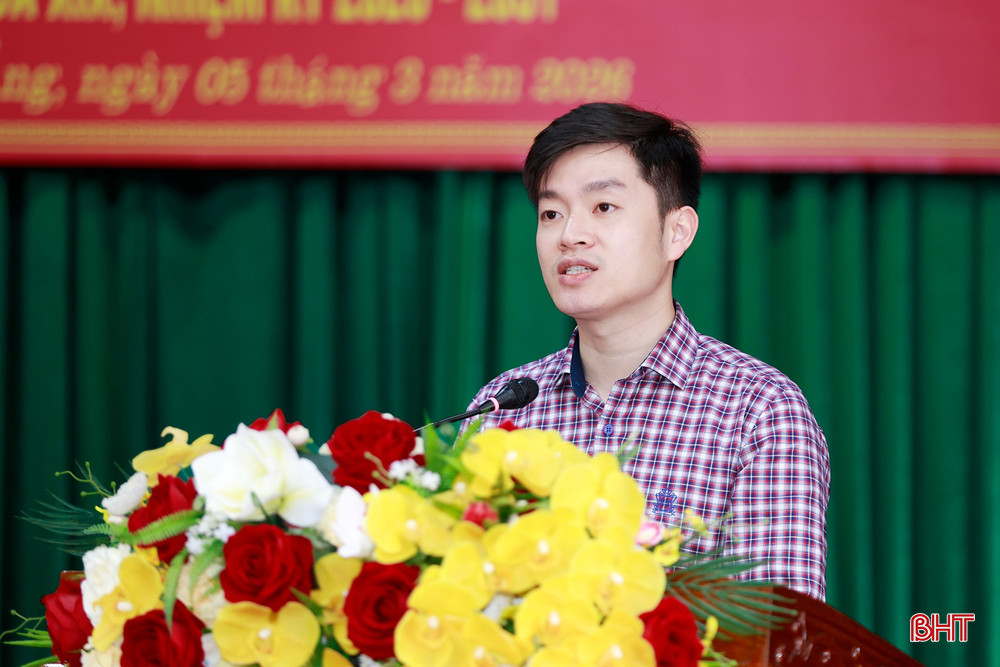 Ông Trương Huy Nam - Ủy viên Ban Chấp hành Đảng bộ Ban Quản lý Khu kinh tế tỉnh, Phó Trưởng phòng Kế hoạch - Tổng hợp, Ban Quản lý Khu kinh tế tỉnh trình bày chương trình hành động.