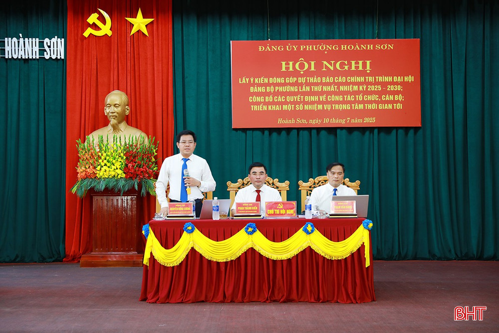 Chủ trì hội nghị. bqbht_br_ag7a8330.jpg