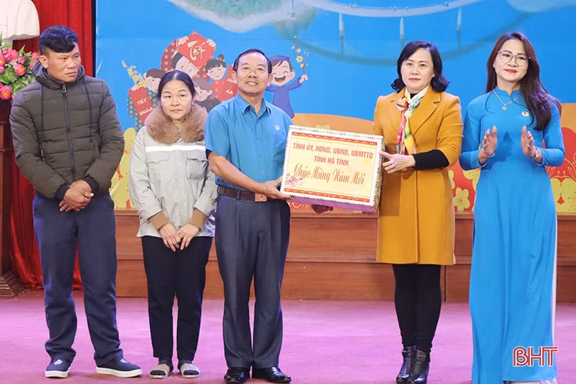 Ấm áp “Tết sum vầy - Xuân chia sẻ” cho người lao động tại các địa phương