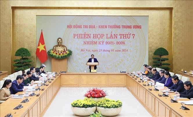 Thủ tướng: Sớm phát động phong trào xóa nhà tạm, nhà dột nát trên toàn quốc