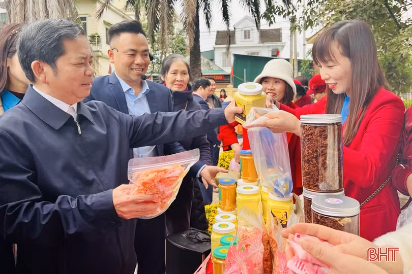 Ấm áp “Tết sum vầy - Xuân chia sẻ” cho người lao động tại các địa phương