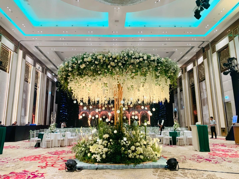 Thấy gì từ việc giới siêu giàu Ấn Độ đến Việt Nam tổ chức đám cưới?