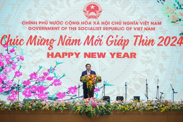 Thủ tướng Phạm Minh Chính: Thúc đẩy đoàn kết và hợp tác quốc tế là giải pháp nền tảng- Ảnh 3. Thủ tướng Phạm Minh Chính gặp mặt, chiêu đãi đoàn ngoại giao tại Việt Nam