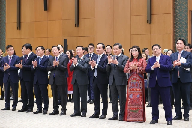 Thủ tướng Phạm Minh Chính gặp mặt, chiêu đãi đoàn ngoại giao tại Việt Nam