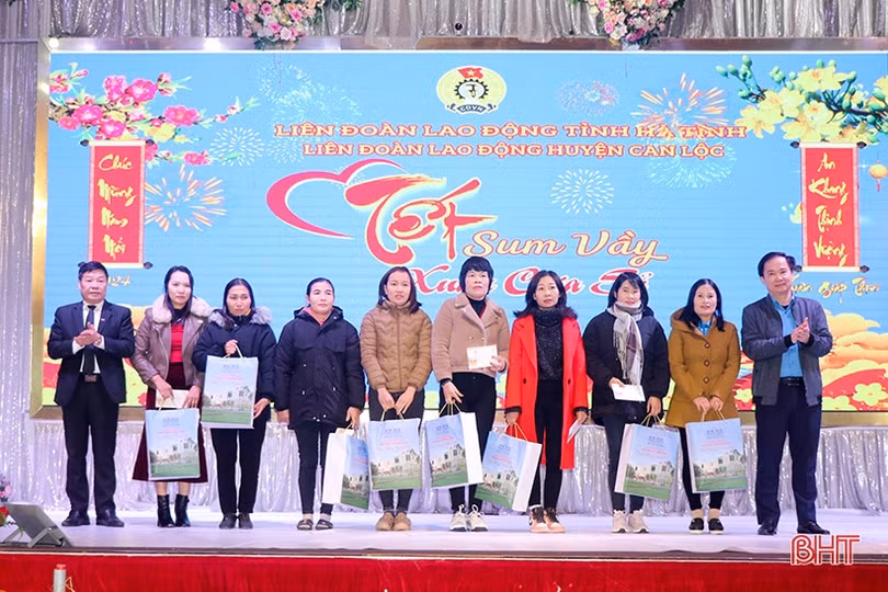 “Tết sum vầy - Xuân chia sẻ” đến với người lao động ở Can Lộc