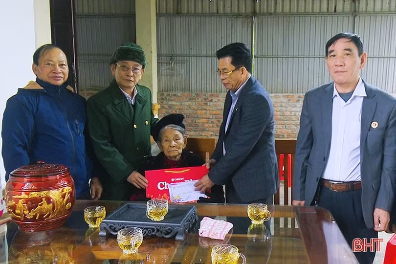 Nhiều hoạt động thiết thực hỗ trợ học sinh nghèo, gia đình chính sách