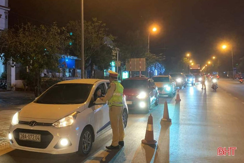 Công an TP Hà Tĩnh xử lý 192 trường hợp vi phạm quy định nồng độ cồn