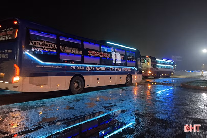 Xe dù, bến cóc gia tăng dịp sát tết Nguyên đán