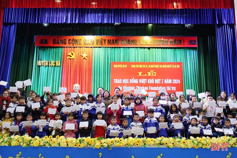 Nhiều hoạt động thiết thực hỗ trợ học sinh nghèo, gia đình chính sách