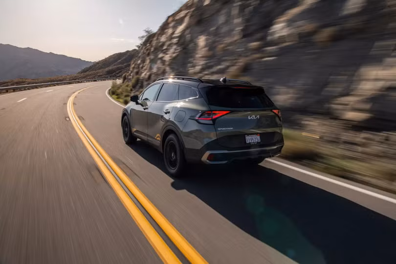 Kia triệu hồi 100.000 xe Sportage và Carnival vì lỗi lắp ráp