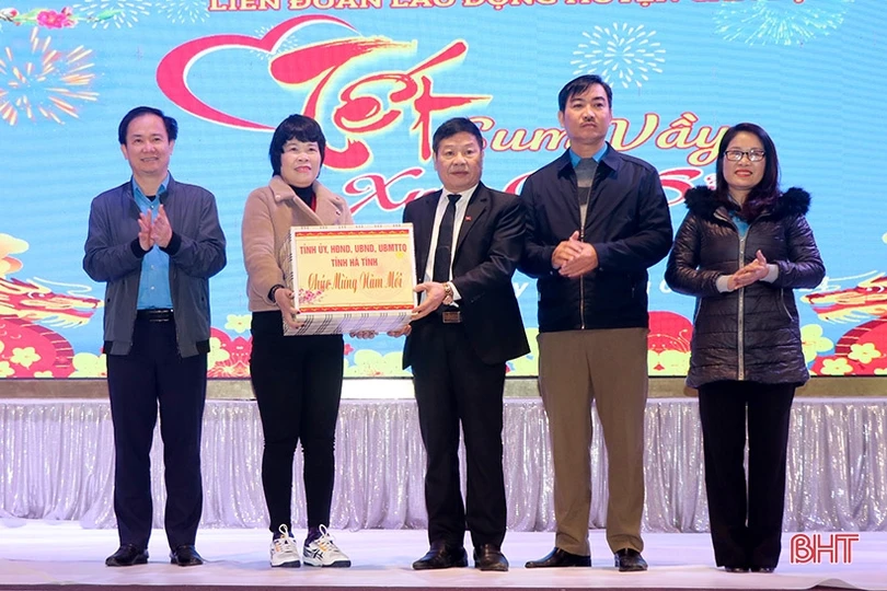 “Tết sum vầy - Xuân chia sẻ” đến với người lao động ở Can Lộc