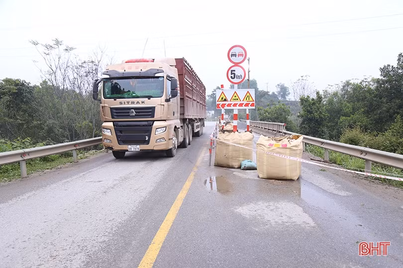 Ban ATGT Hà Tĩnh yêu cầu tăng cường đảm bảo ATGT trên quốc lộ 8