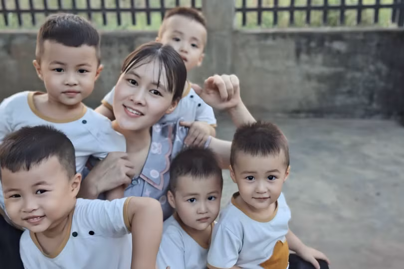 Người mẹ Đồng Nai sinh 5 con trong 13 tháng