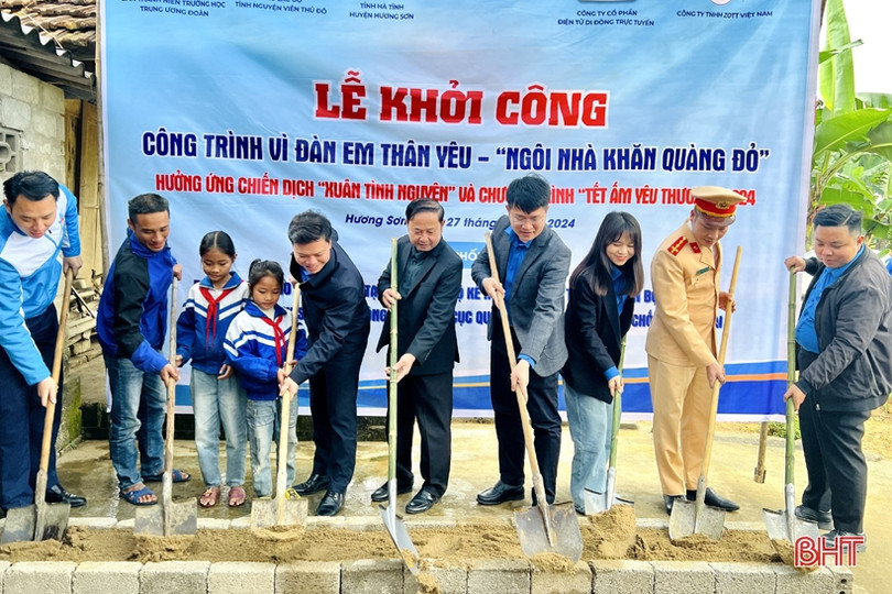 Khởi công Ngôi nhà khăn quàng đỏ cho trẻ em nghèo ở Hương Sơn