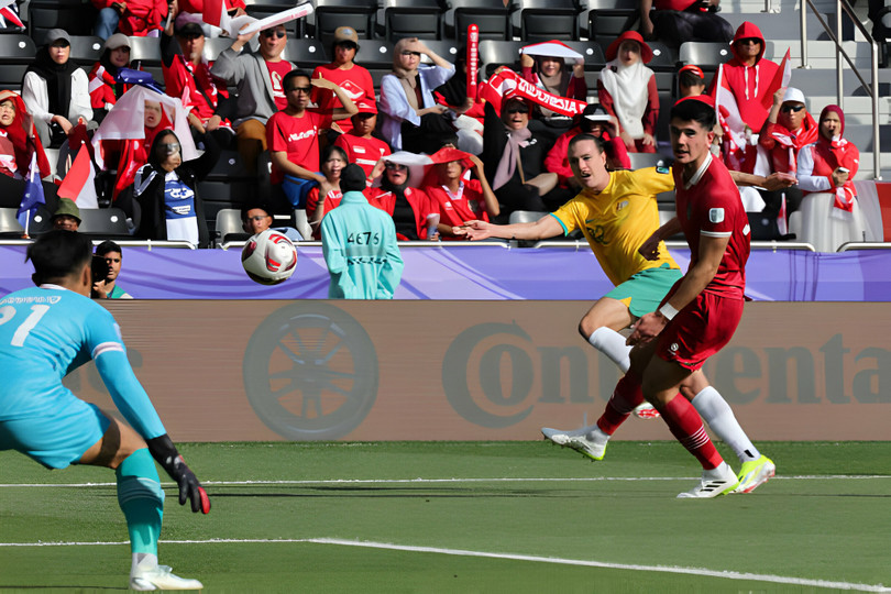 Tuyển Australia đè bẹp Indonesia 4-0