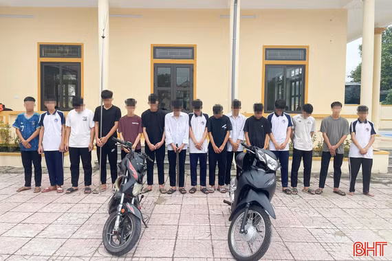 Ngăn chặn kịp thời 15 thanh, thiếu niên chuẩn bị hung khí để giải quyết mâu thuẫn