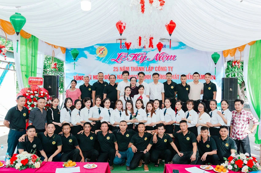 2be7430ff99256cc0f83 - Copy.jpg