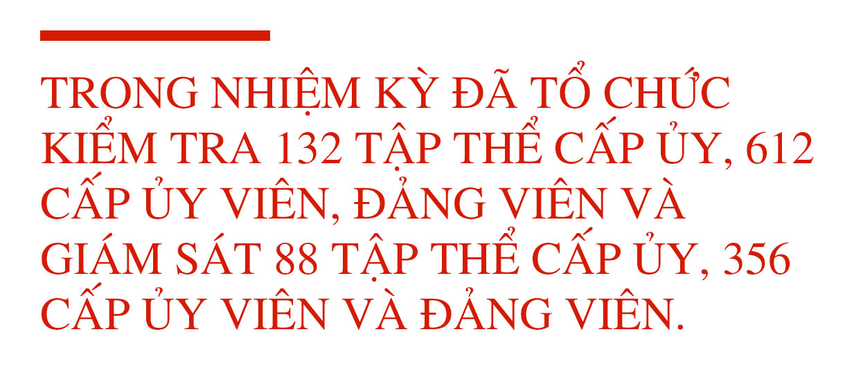 Xứng danh người lính mang quân hàm xanh trên quê hương Xô Viết