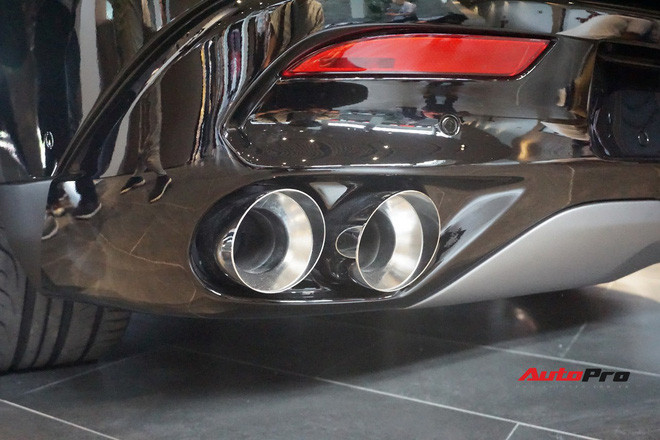 Khám phá chi tiết Lux V8 - SUV mạnh nhất của VinFast không phải ai cũng mua được