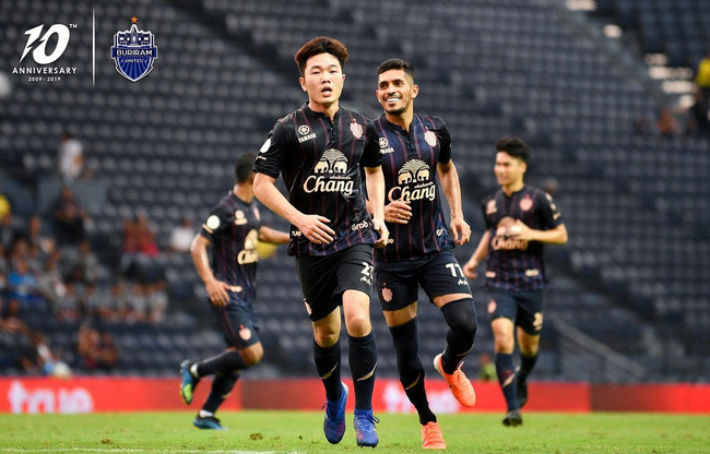 Ghi siêu phẩm sút phạt, Xuân Trường góp mặt đội hình tiêu biểu Thai League