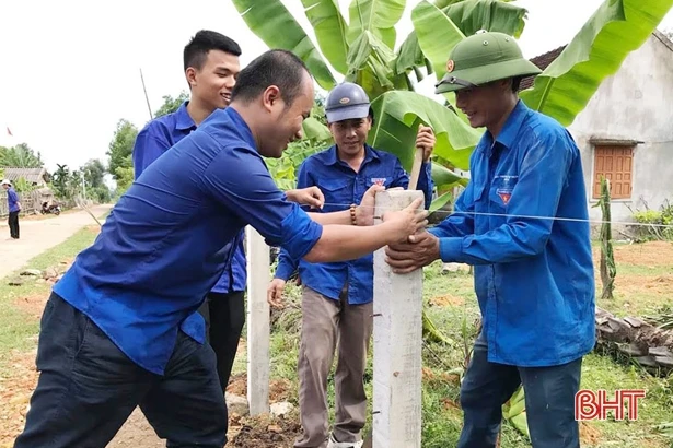 Bác sỹ trẻ hết lòng với bệnh nhân, say mê công việc