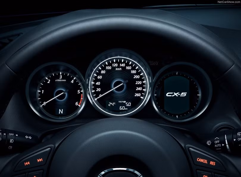 Ô tô có thể đạt tốc độ tối đa theo đồng hồ xe hay không?