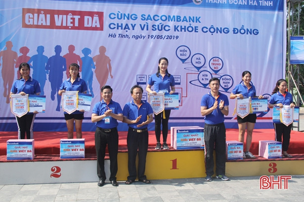 Hơn 600 VĐV tham gia chạy vì sức khỏe cộng đồng