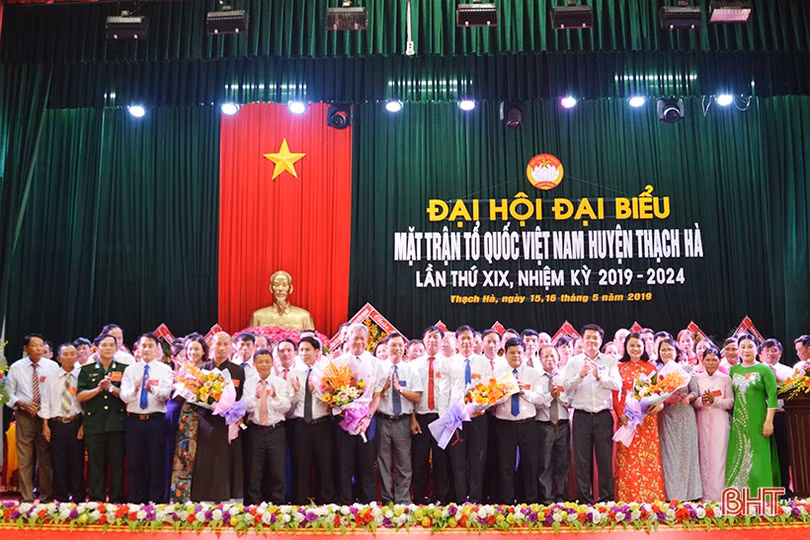 Chủ tịch Ủy ban MTTQ huyện Thạch Hà, Kỳ Anh tái đắc cử nhiệm kỳ mới