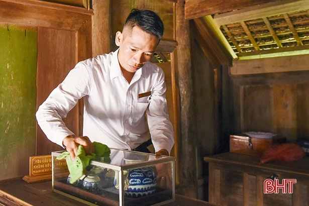 Người gìn giữ kỷ vật của Bác Hồ ở Khu di tích Kim Liên