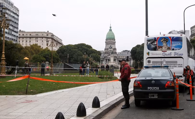 Hai quan chức Argentina bị ám sát ngay bên ngoài tòa nhà Quốc hội