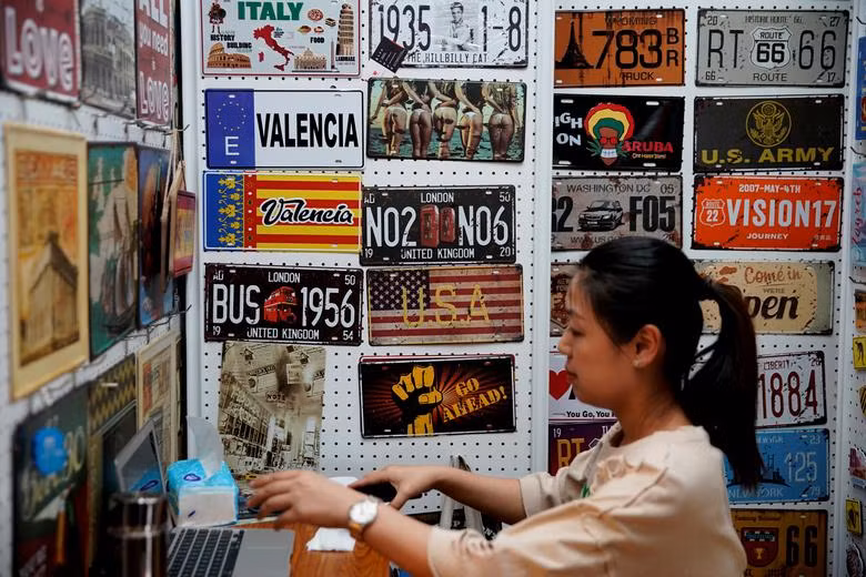 Khám phá chợ bán buôn lớn nhất thế giới ở Trung Quốc