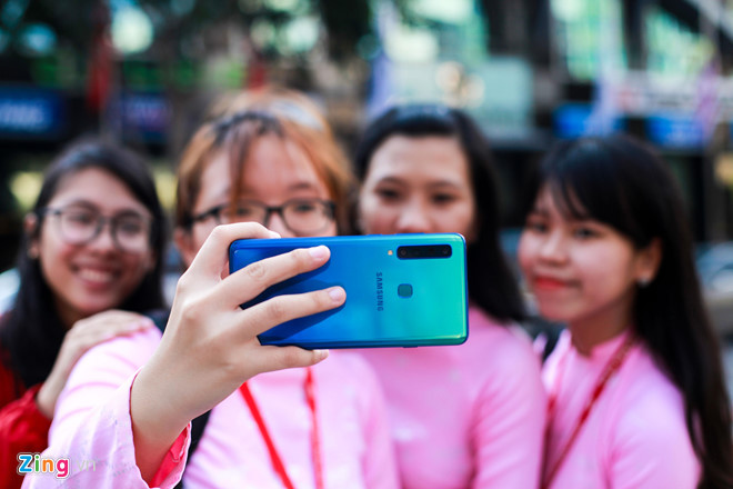 Nhiều di động cao cấp đồng loạt điều chỉnh giá trong tháng 5