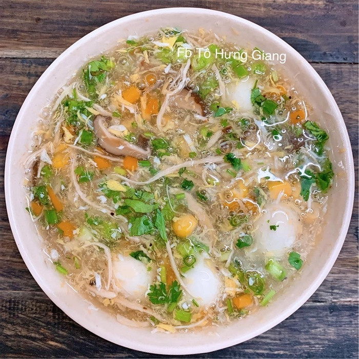 Bữa sáng làm súp gà ngô ghẹ sóng sánh thơm phức