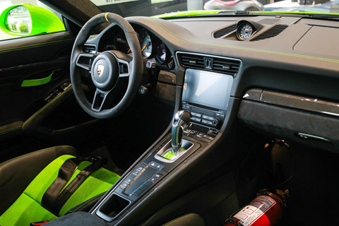 Chi tiết Porsche 911 GT3 RS giá gần 14 tỷ đồng tại VN