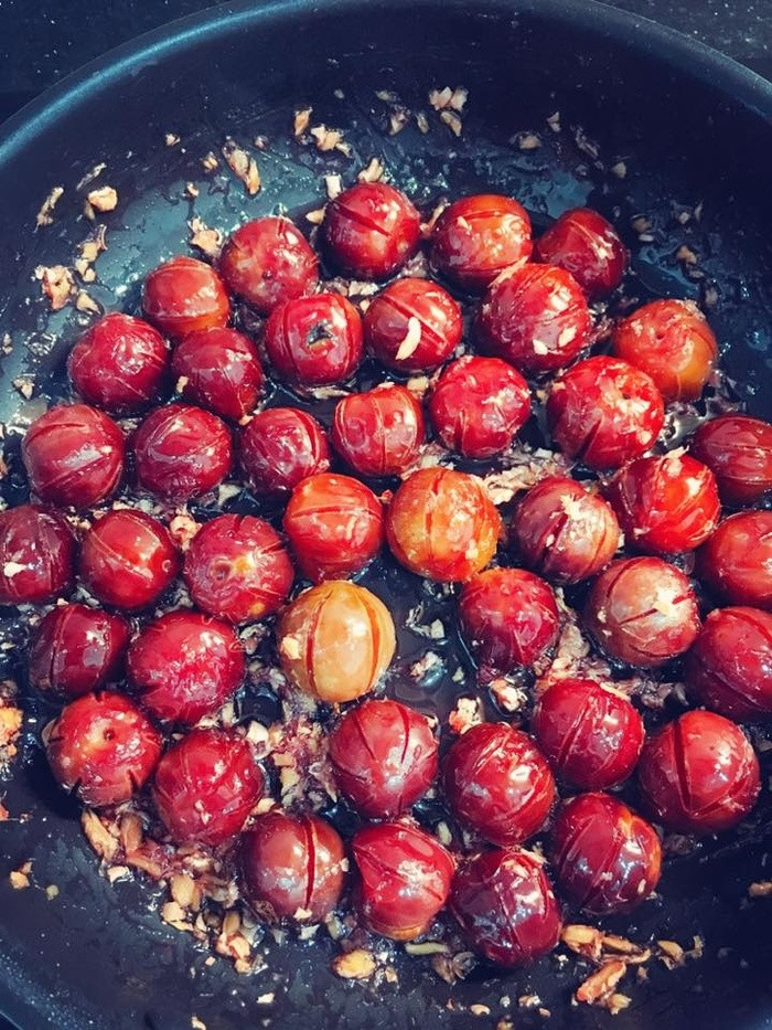 Đang mùa mận, tranh thủ làm ô mai mận xào gừng dẻo thơm ngon mê ly