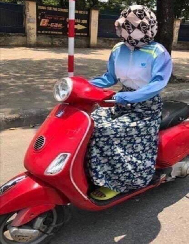 Mặc gì ra đường giữa tiết trời nắng 40 độ?