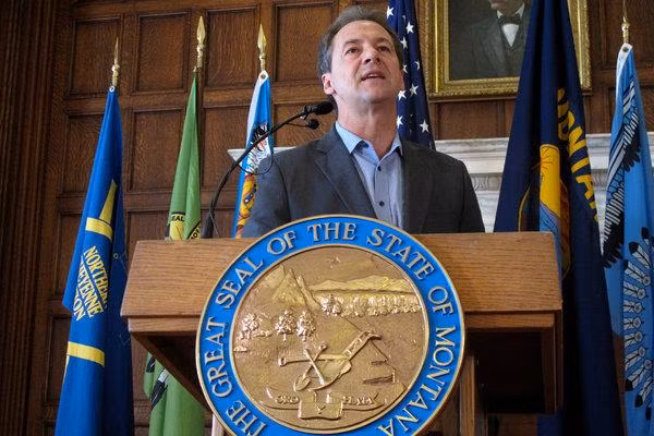 Thế giới ngày qua: Nga thông qua dự luật gia tăng trừng phạt lái xe uống rượu bia