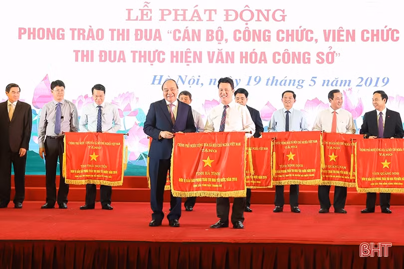 Hà Tĩnh là 1 trong 11 địa phương dẫn đầu phong trào thi đua yêu nước năm 2018