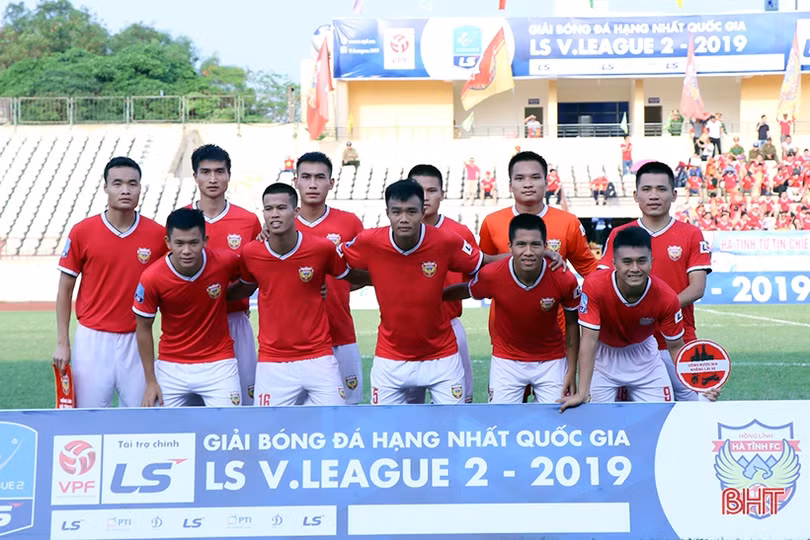 Hàng công bế tắc, Hồng Lĩnh Hà Tĩnh để Bình Phước cầm chân trên sân nhà