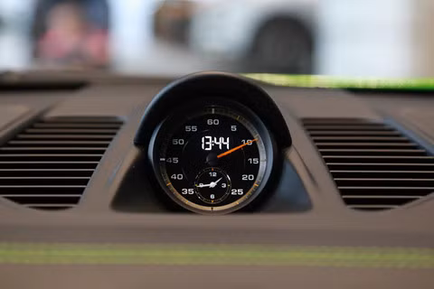 Chi tiết Porsche 911 GT3 RS giá gần 14 tỷ đồng tại VN