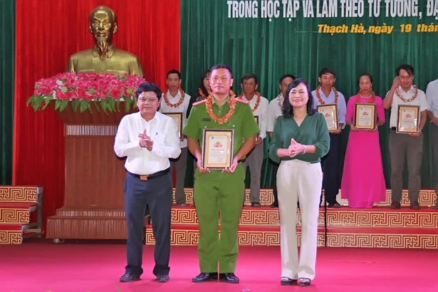 Công an Thạch Hà học Bác tinh thần phụng sự nhân dân