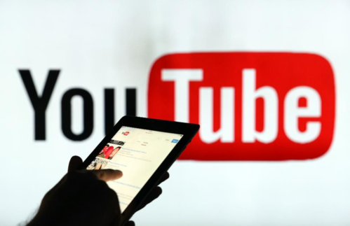 YouTube có một năm "lận đận" với vấn đề bản quyền và nội dung. Ảnh: VCG Photo Những thất bại công nghệ năm 2018
