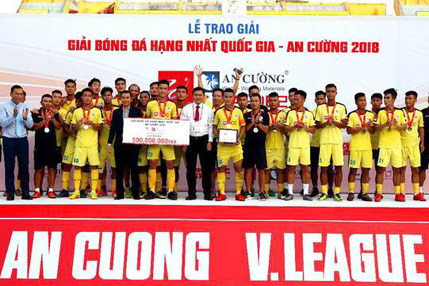 CLB Bóng đá Hồng Lĩnh Hà Tĩnh sẽ ra mắt vào giữa tháng 1/2019