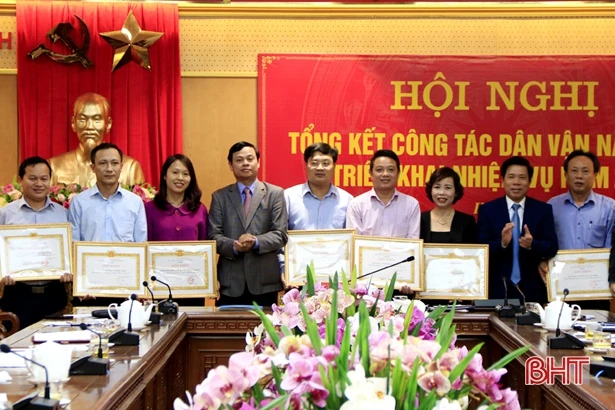 Tăng cường giám sát việc thực hiện quy chế dân chủ ở cơ sở