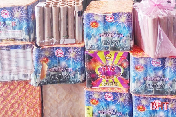 Phát hiện đối tượng sử dụng pháo, khui ra “đầu nậu”