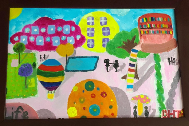 Học sinh Hà Tĩnh đạt giải khuyến khích cuộc thi vẽ tranh Vườn trường mơ ước